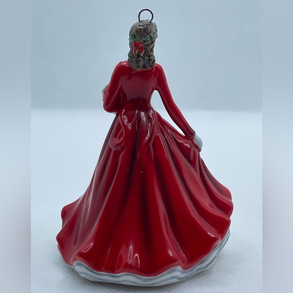 Royal Doulton ornament- “Deck The Halls” - Picture 3 of 5